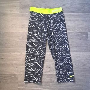 Nike Pro Cropped Leggings size Small